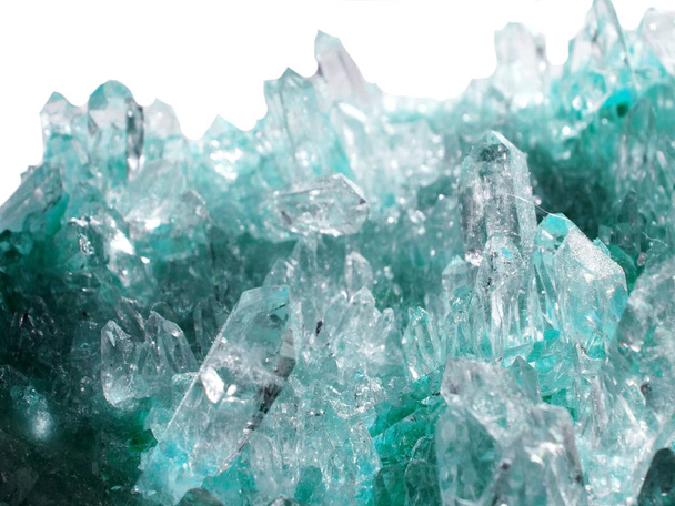 cristais geológicos de quartzo de cristal aquamarino
  - Foto, Imagem