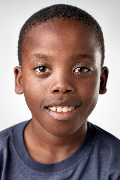 happy African boy - Foto, afbeelding