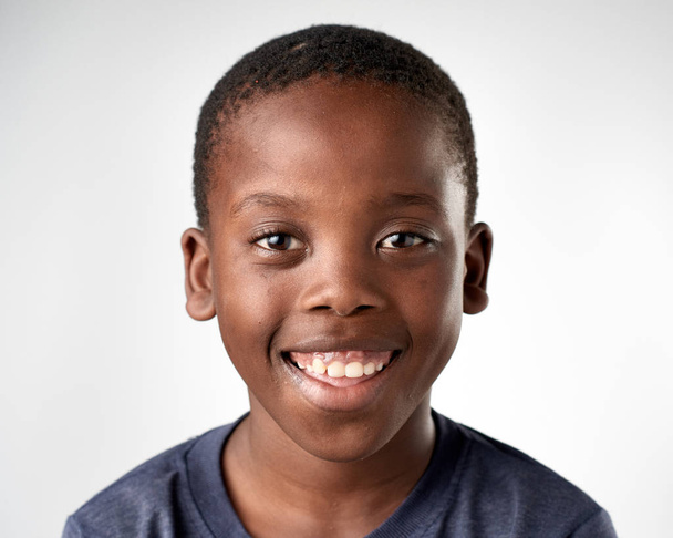happy African boy - Foto, afbeelding