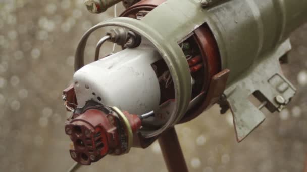 Parte de trás da granada movida a foguetes militar
 - Filmagem, Vídeo