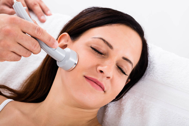 Woman Receiving Face Massage - Foto, immagini