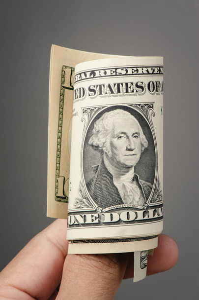 lähikuva Yhdysvaltain dollareita
 - Valokuva, kuva