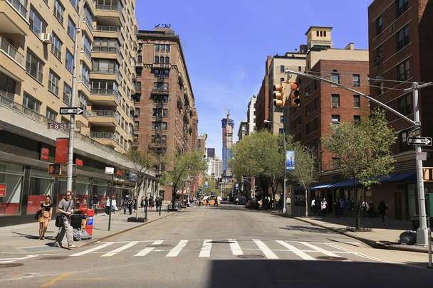 Street scene of Greenwich Village street. - 写真・画像