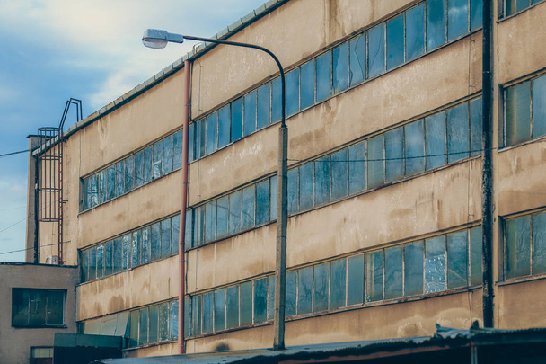 Άποψη από τα παλιά εργοστάσια ΤΡΥΓΟΣ - Φωτογραφία, εικόνα