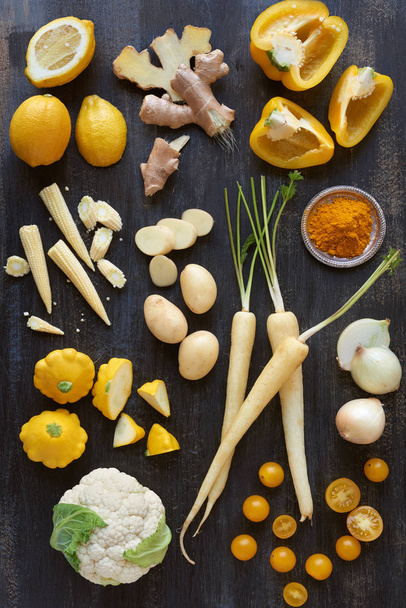 fresh yellow toned vegetables - Foto, Imagem