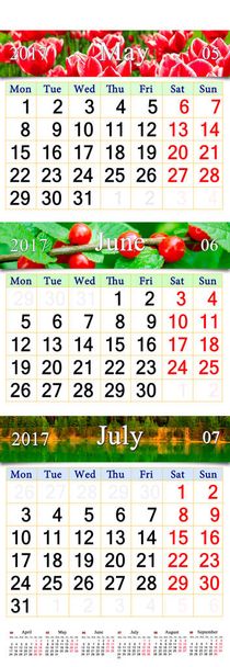 drievoudige kalender voor mei juni en juli 2017 met foto's - Foto, afbeelding