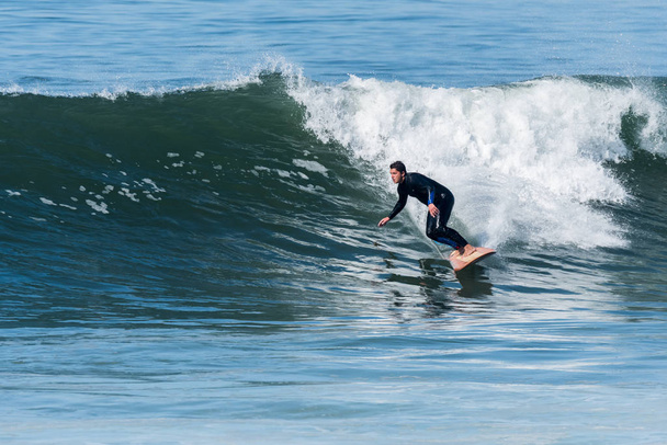 surfování na vlnách - Fotografie, Obrázek
