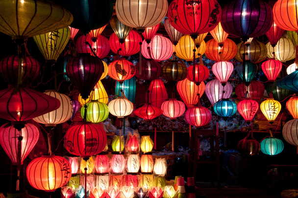 kleurrijke lantaarns - Foto, afbeelding