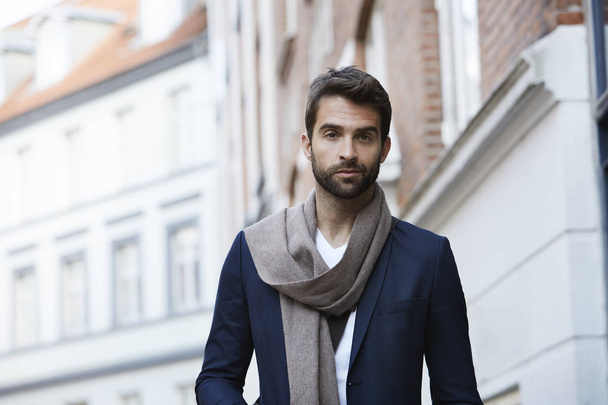 Handsome man in scarf - Zdjęcie, obraz