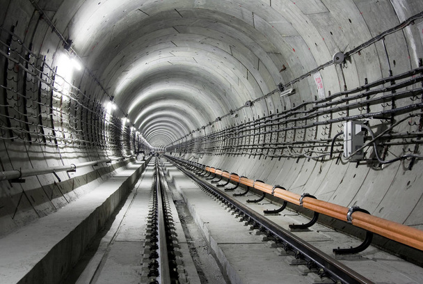 Metro tunnel. Kiev, Oekraïne. Kiev, Oekraïne - Foto, afbeelding