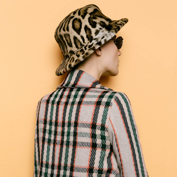 Leopard print and checkered. Mix. Fashion autumn winter. hipster - Photo, image