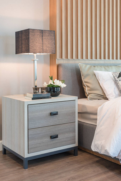 modern bedroom design with decorated wooden panel  - Foto, Imagem