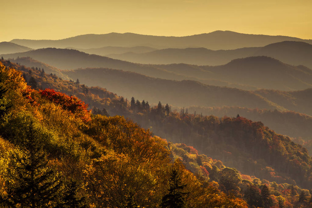 Queda em Great Smoky Mountains National Park
 - Foto, Imagem