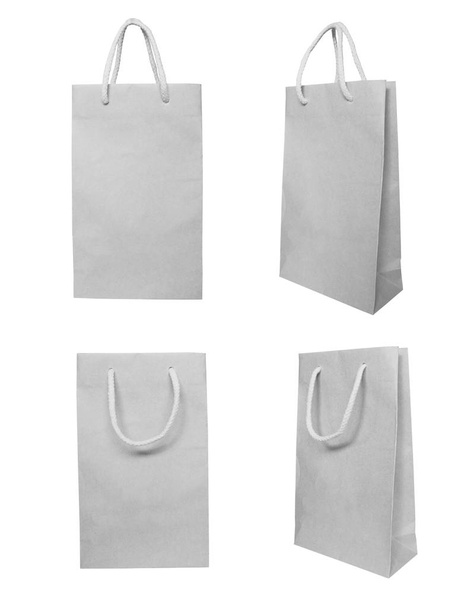 recycelte Einkaufstaschen mit Schnur isoliert  - Foto, Bild