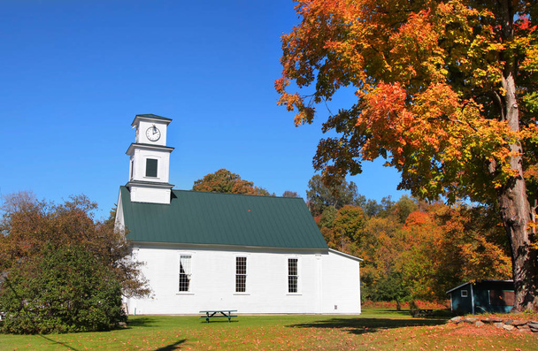 Μικρή εκκλησία στο Βερμόντ αγροτικής - Φωτογραφία, εικόνα