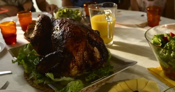 Maison rôti Thanksgiving Jour Turquie avec tous les côtés - Séquence, vidéo