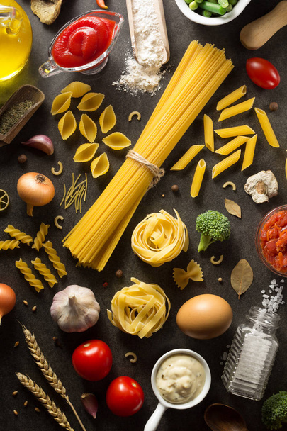 pasta and food ingredient on table - Foto, Imagen