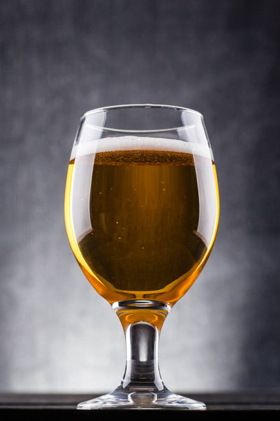 Glass of light beer - Φωτογραφία, εικόνα