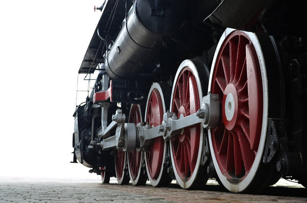 蒸気鉄道の赤い輪 - 写真・画像