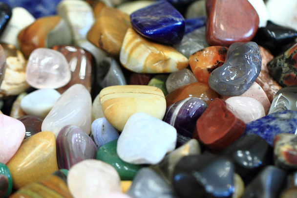 натуральный цвет драгоценных камней фон
  - Фото, изображение