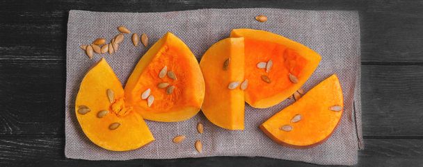raw pumpkin pieces cut for baked - Valokuva, kuva