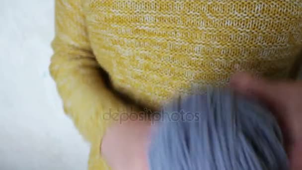 ball of grey wool yarn - Footage, Video