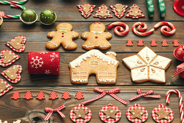 Christmas cookies with decorations - Foto, Imagen