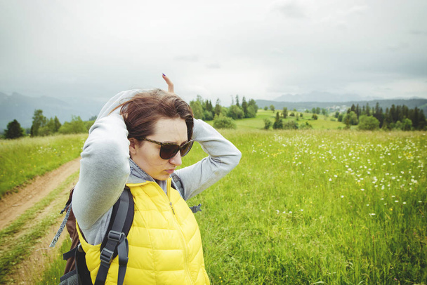 kadın hiker iz hiking - Fotoğraf, Görsel