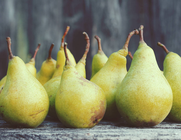 Fresh green pears  - 写真・画像