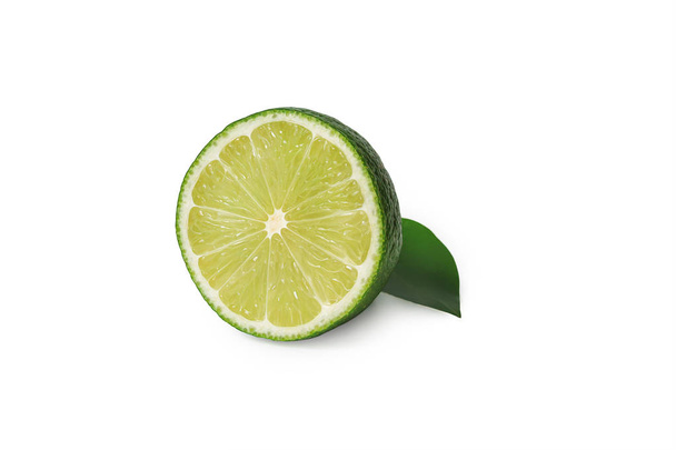 Friss szeletelt lime gyümölcsök elszigetelt fehér background - Fotó, kép
