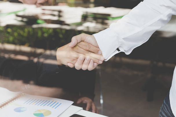 business man handshake - teamwork, cooperation, agreement, acquis
 - Фото, изображение