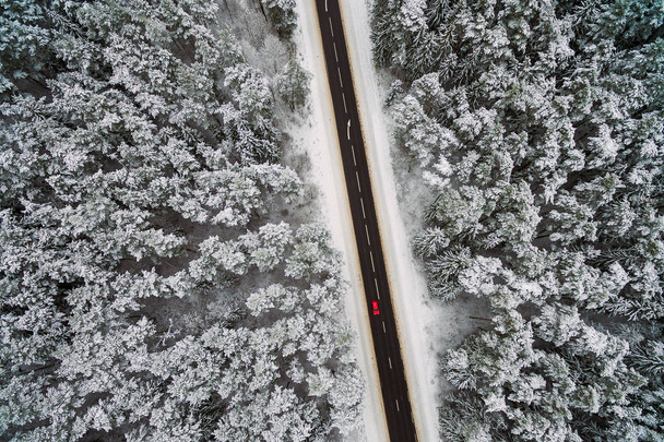 Autobahn, Winterszene, Luftaufnahme - Foto, Bild