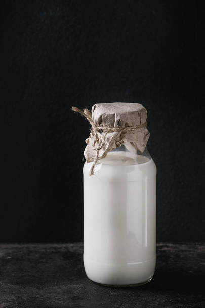 Cam şişe süt - Fotoğraf, Görsel