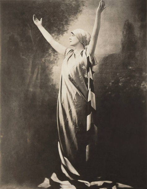 woman with arms raised - Photo, Image