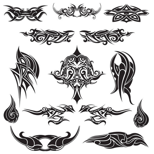Набор абстрактных племенных татуировок в черном на белом фоне
 - Вектор,изображение