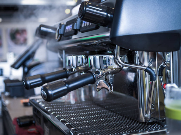 Coffee machine making espresso  - Φωτογραφία, εικόνα