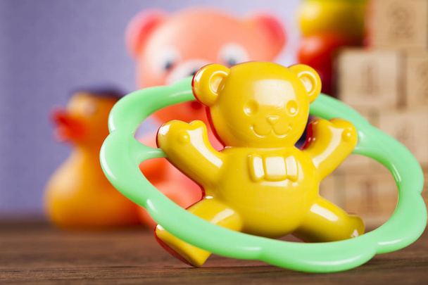 Çocuklar için renkli oyuncaklar - Fotoğraf, Görsel