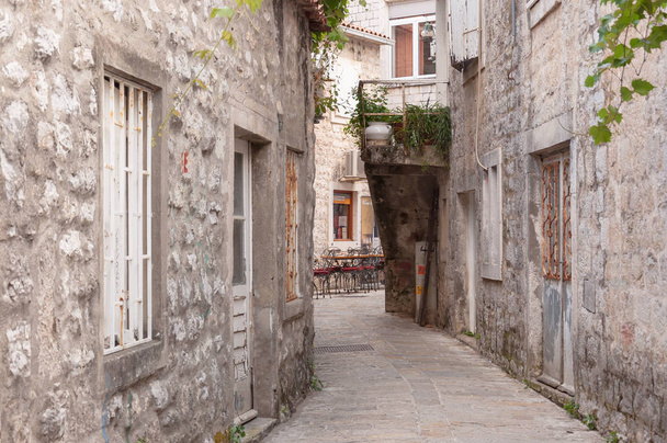 Narrow street in Old Town of Budva, Montenegro. - Fotografie, Obrázek
