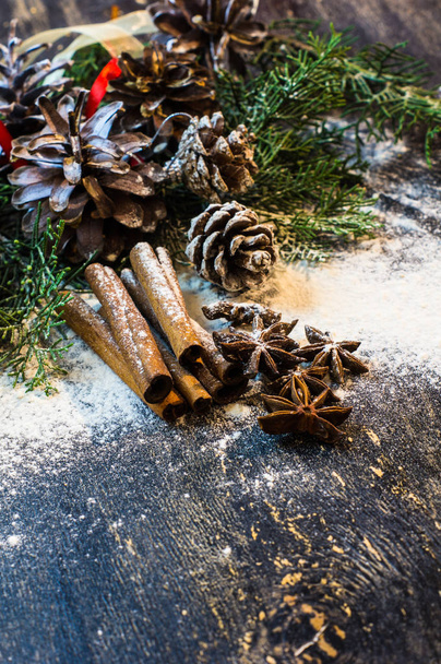 Weihnachtsrahmen mit Festbaum  - Foto, Bild