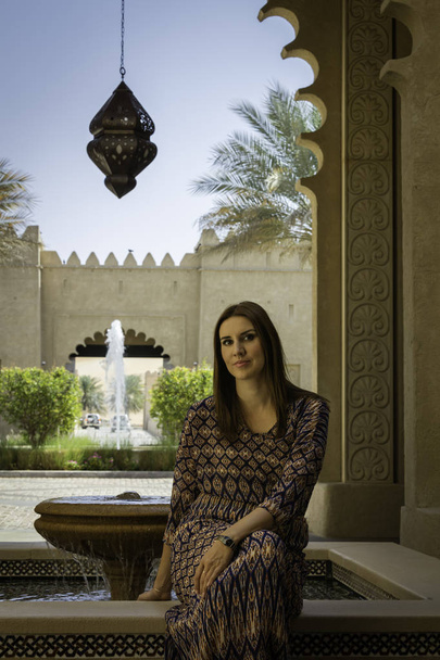 Model Anna Rub al Khali pustyni - Zdjęcie, obraz