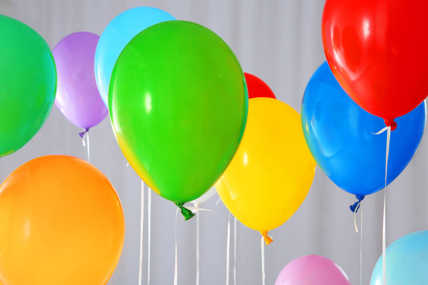 Colorful birthday balloons - Foto, afbeelding