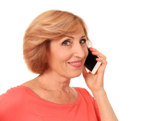 senior woman talking by mobile phone - Foto, immagini