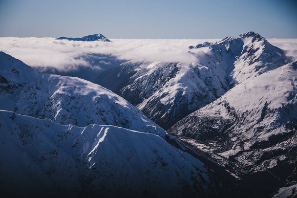 lavina vrcholy v arthur's pass - Fotografie, Obrázek