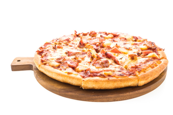 pizza hawaiana su sfondo bianco
 - Foto, immagini