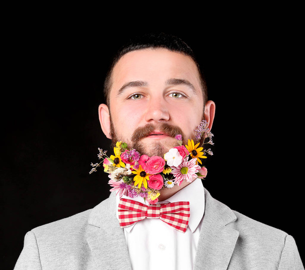 Man with beard of flowers - Foto, Imagem