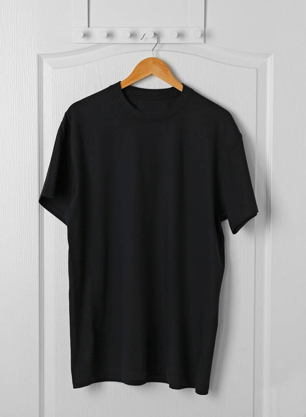 Blank black t-shirt - Foto, Imagen