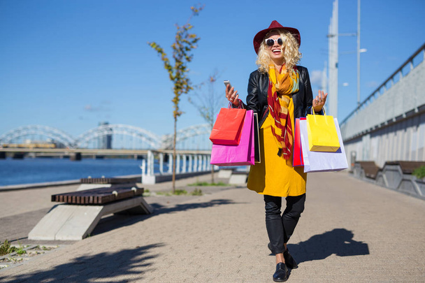 Modern woman after shopping - Photo, Image