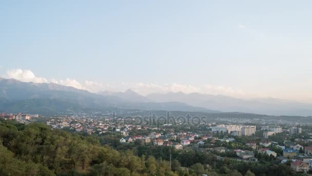 Almatı şehir üzerinden günbatımı - Video, Çekim