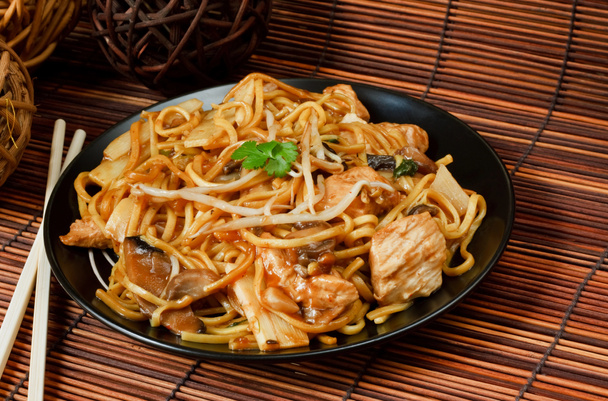 Poulet chow mein - Photo, image