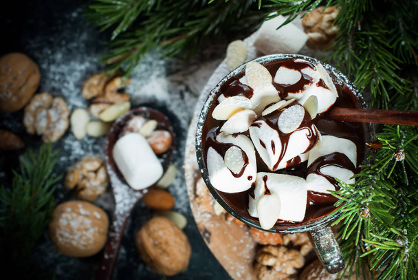 Christmas Cup Hot Marshmallows Nuts Branch Firtree - 写真・画像